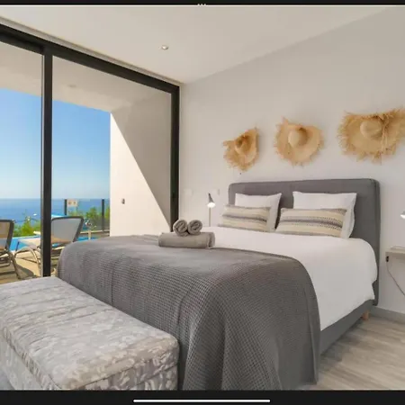 Rubydom Villa Arco da Calheta