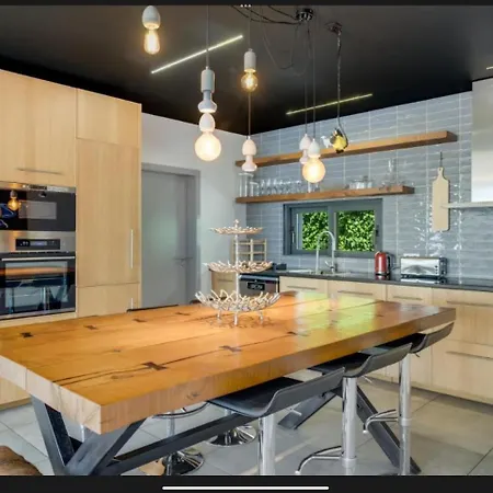 Rubydom By Turin Villa *