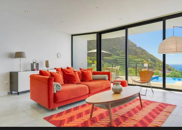 Rubydom By Turin Villa