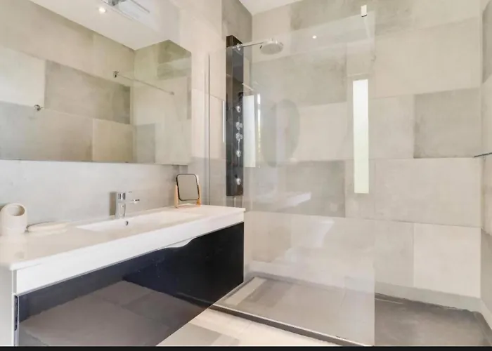 Rubydom By Turin Villa